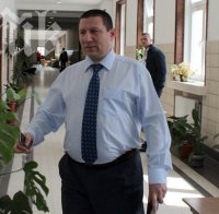 Обвиняват Росен Желязков за допълнителните бюлетини в печатница 