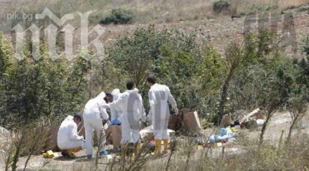 зловещо майка пази трупа сина години грижи преоблича