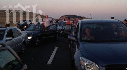 кошмар километрова опашка автомобили входа софия