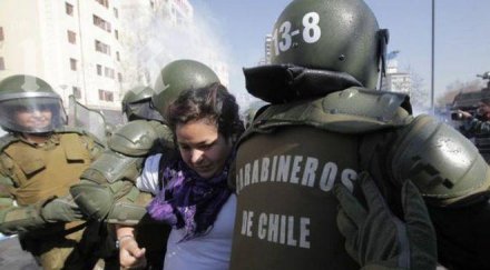 масови сблъсъци чили