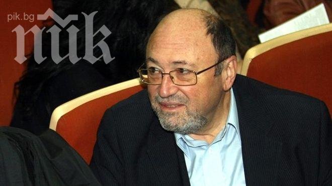 Старият седесар Александър Йорданов дойде в парламента, преговаря с ГЕРБ