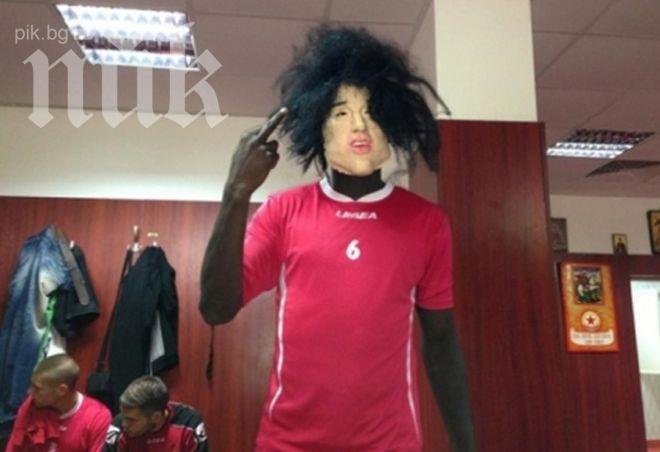 Сенегалец от ЦСКА се гаври жестоко с Боби Михайлов