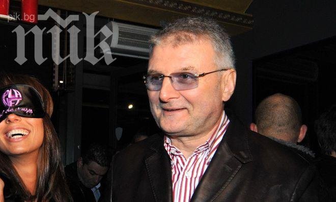 Ицо стоте манекенки: 9-и септември ми е омразна дата, тогава изчезна дядо ми