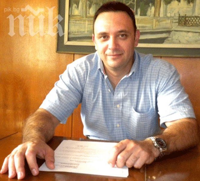 Червен общински съветник  се закле като депутат