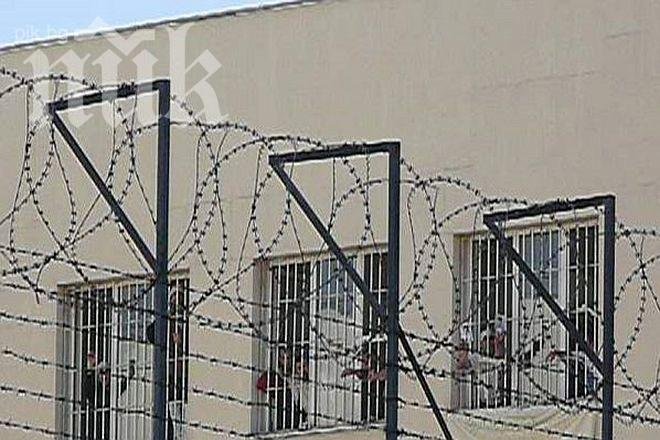 Затварят новите корпуси за бежанци в Любимец