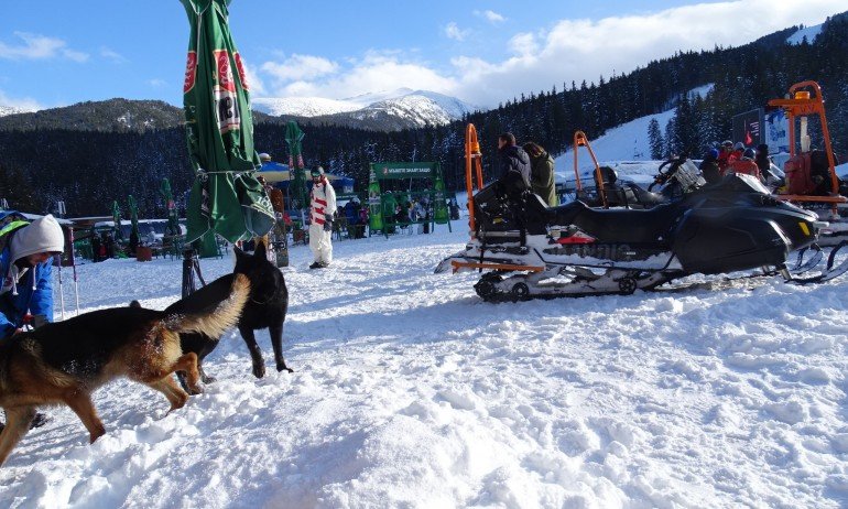 ПСС предупреждава: Има опасност от лавини, внимавайте