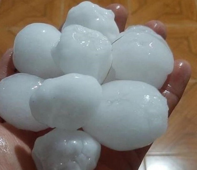 Шефът на борбата с градушките: Със самолети ще защитаваме 52 млн. дка от небесния лед