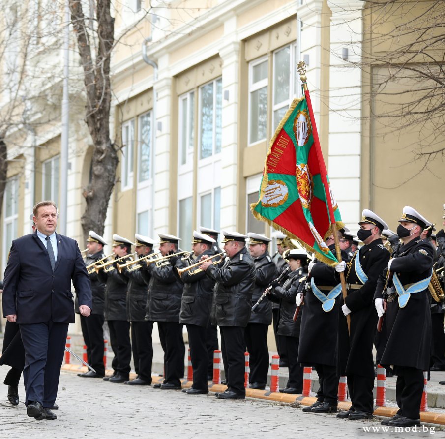 Красимир Каракачанов: За пръв път от повече от 100 години целево се изработват кораби за българския военноморски флот