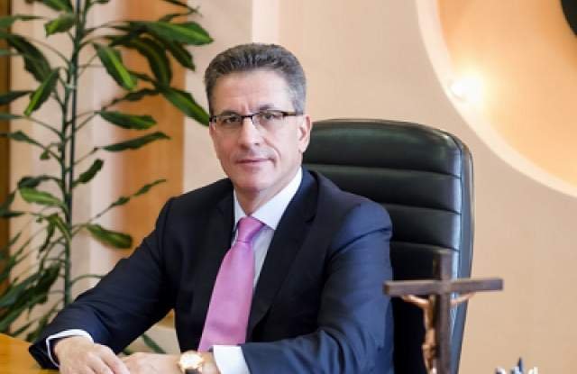 Кметът на Пазарджик отличи младежи за почистването на зелени пространства