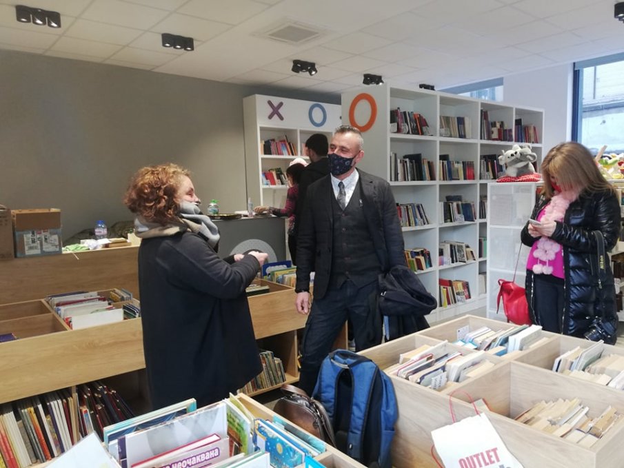 Депутатът от ГЕРБ Калин Вельов се срещна с културни дейци от Бургас 