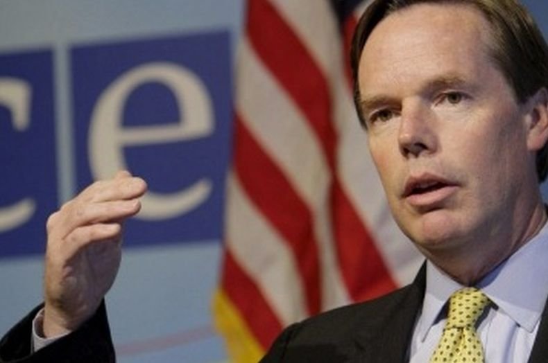 Бивш посланик на САЩ в НАТО фаворит да оглави американската дипломатическа мисия в Пекин