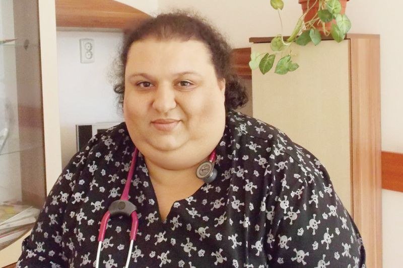 ШОКИРАЩО РАЗКРИТИЕ: COVID-19 погубил известната педиатърка д-р Адил Кадъм