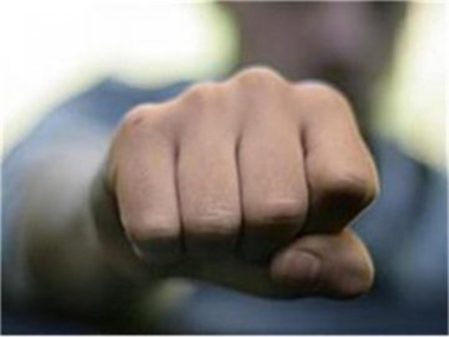 Задържаха трима, пребили ученик в село до Провадия