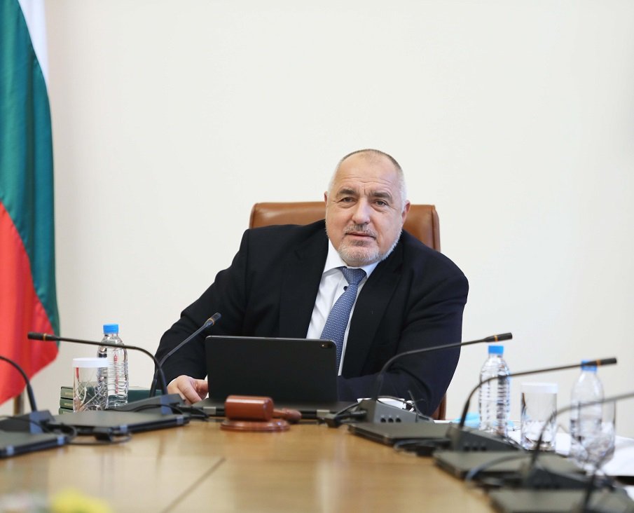 Премиерът Борисов: С отпуснатите днес 30 милиона лева продължаваме да помагаме на българските общини