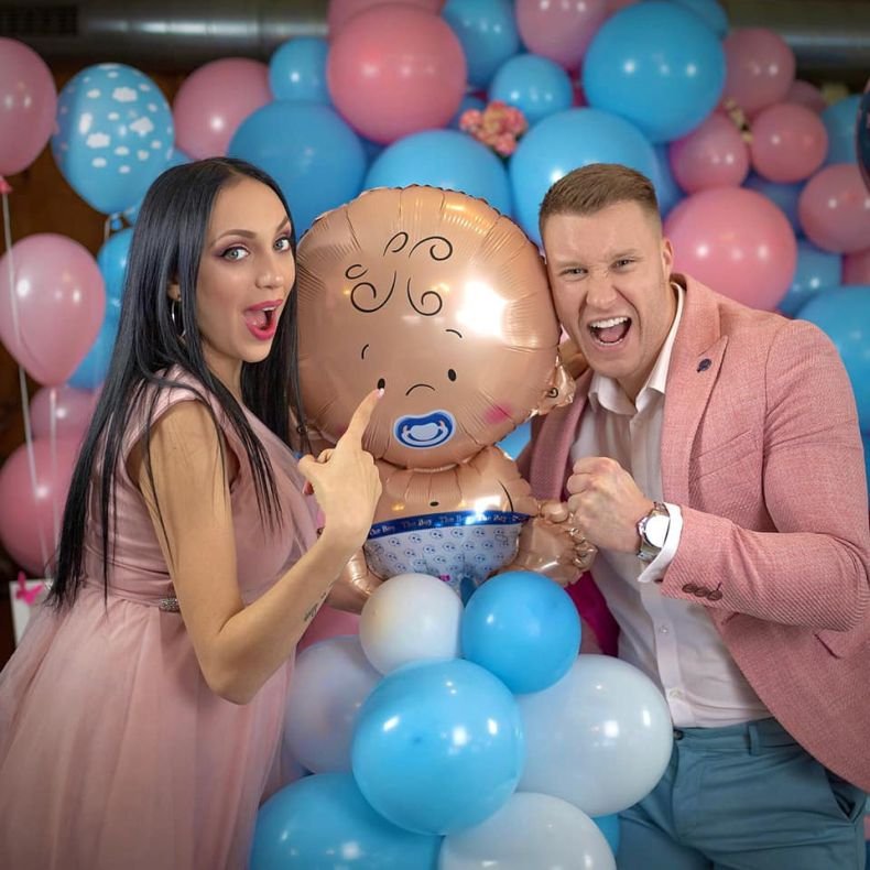 Кристина от Гласът на България и Арти обявиха пола на детето си