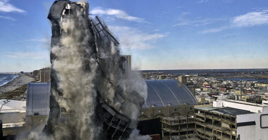 Взривиха хотел и казино в Атлантик Сити, построени от Доналд Тръмп (ВИДЕО)