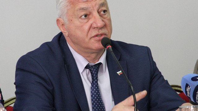 Кметът на Пловдив отказва да опрости 11 бона глоба за карантина, намесиха и Радев