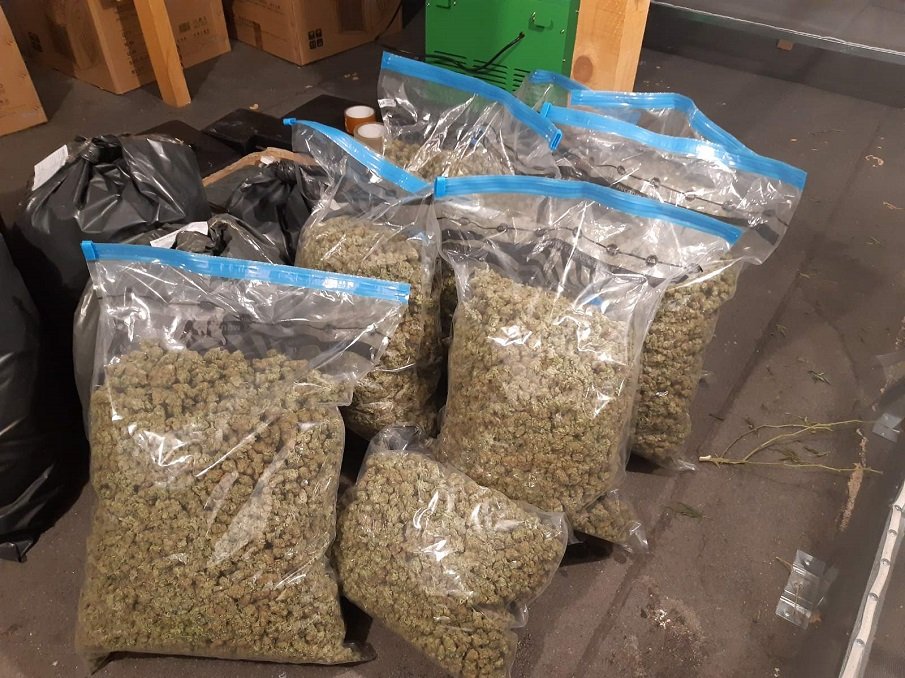 Прокуратурата с горещи подробности за разкритата нарколаборатория край Пазарджик (СНИМКИ)