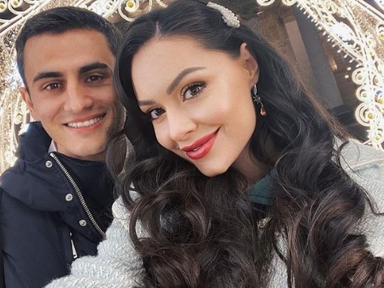 Футболист на Арсенал предложи брак на родната Мис Вселена