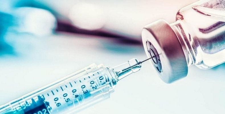 СКАНДАЛНО! Политици и близките им се прередиха за ваксини в Аржентина