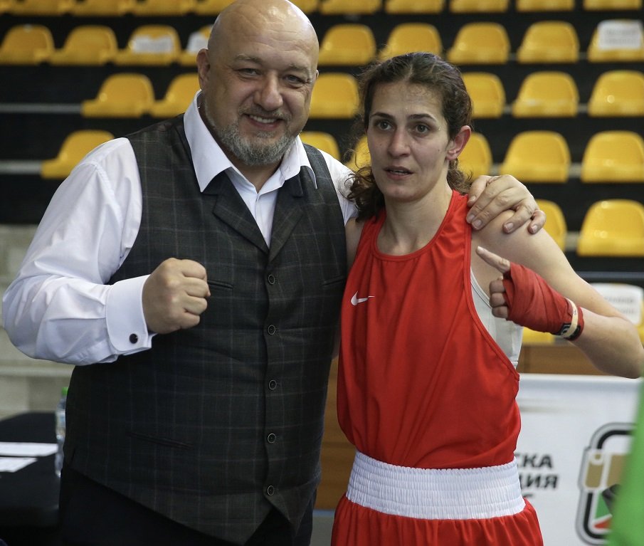 Кралев отново подкрепи българските боксьори на Купа „Странджа“ – нашите спечелиха още 4 медала (СНИМКИ)
