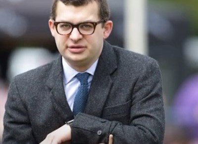 Роднина на кралица Елизабет влиза в затвора за сексуално насилие