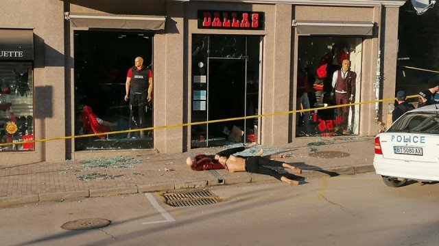 Вандалът, изпотрошил магазин с бухалка, искал 3 млн. лв. за шпакловка