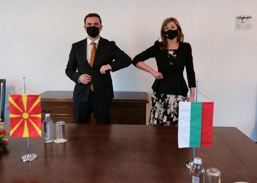 ВАЖЕН РАЗГОВОР: Захариева прие външния министър на Република Северна Македония