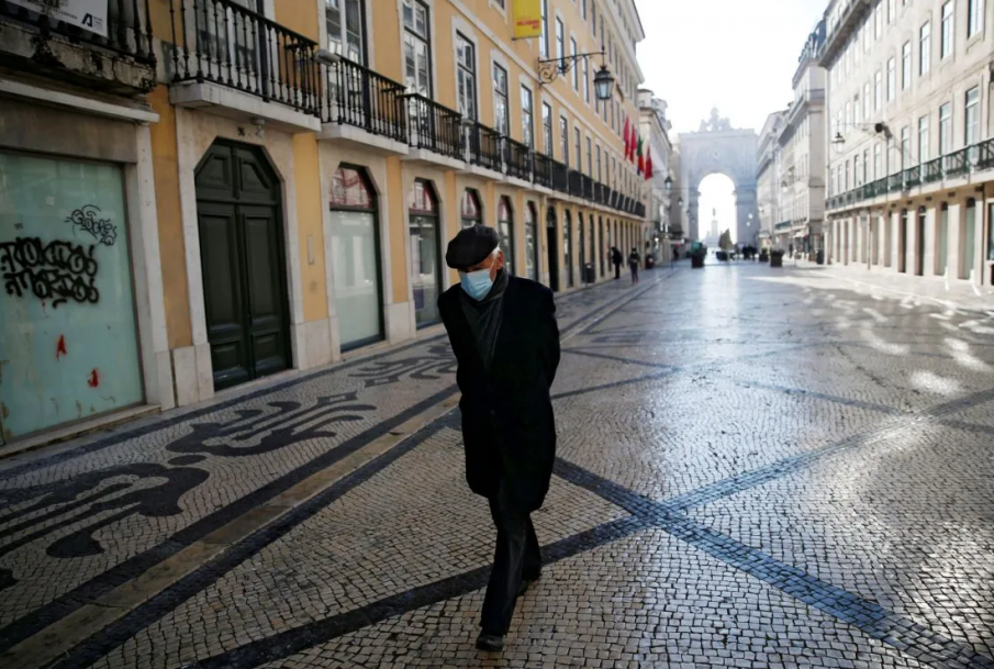 Португалия разхлабва мерките с два дни по-рано