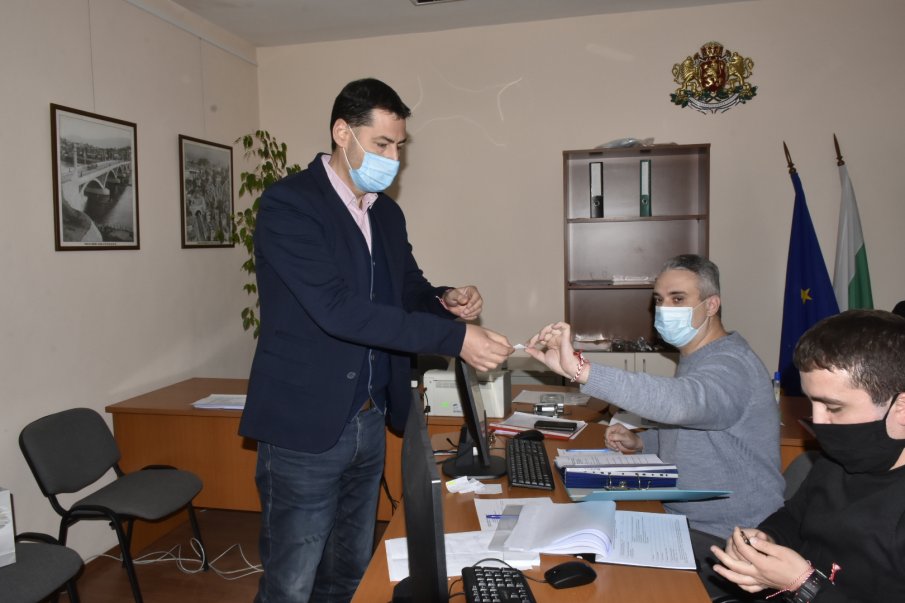 Иван Тотев регистрира листата на ГЕРБ в Пловдив