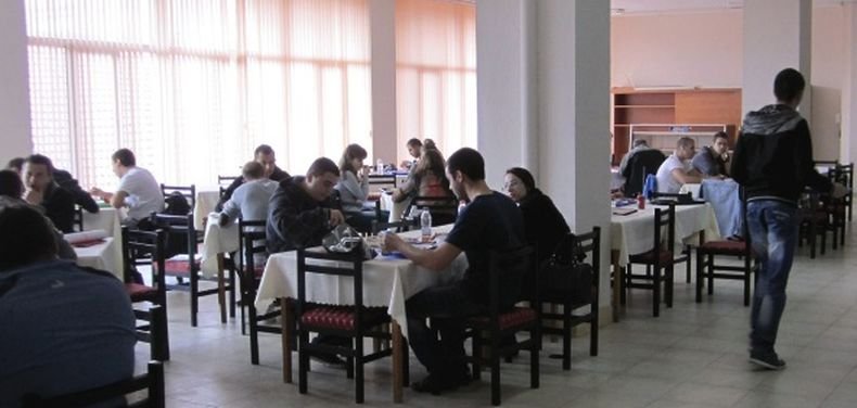Електронна система ще контролира храненето в студентските столове