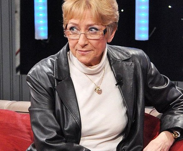 ТЪЖНА ВЕСТ: Почина журналистката Клара Маринова