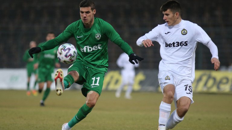 ПЕЧЕ СЕ ГОЛЯМ ТРАНСФЕР: Кирил Десподов на крачка от …