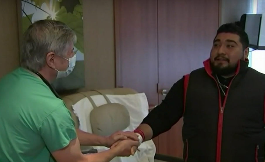 ЧУДО: 25-годишен американец с COVID-19 оцеля след 6 седмици в кома! Три пъти викали семейството му да се сбогува с него