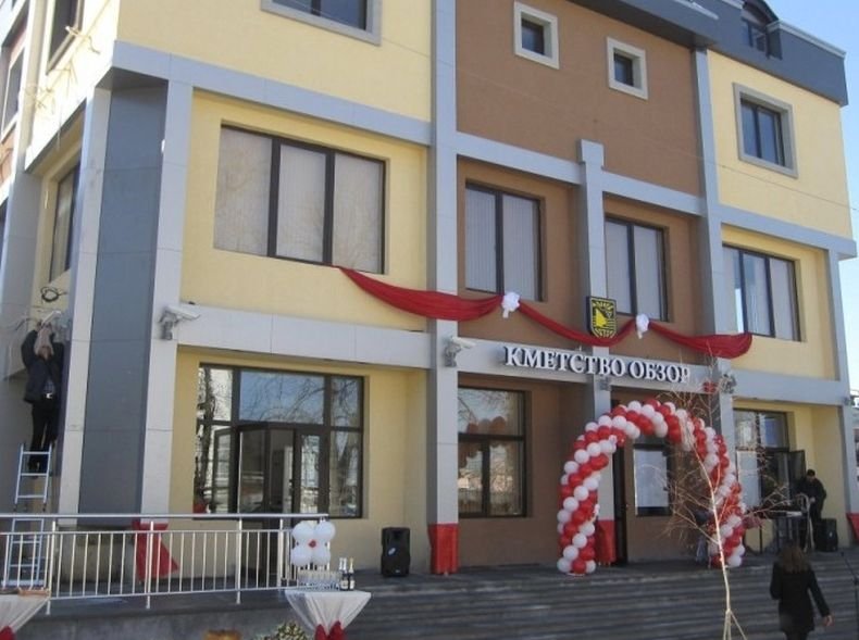 Недоволни от референдума в Обзор излизат на протест