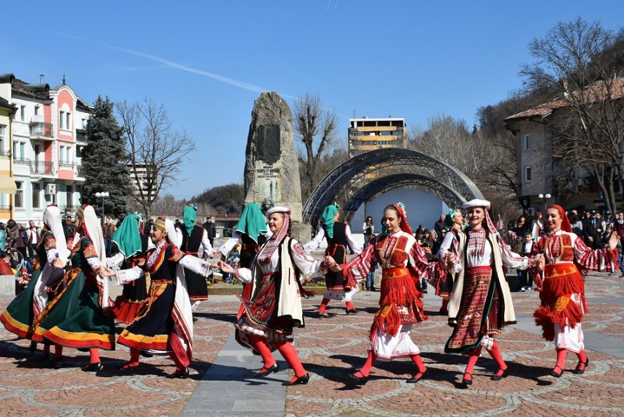 Ловеч с тържества за 3 март