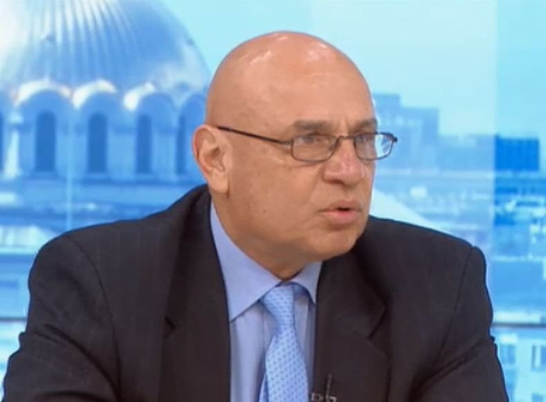 Христо Щерионов: Буйстващи пътници в самолет могат да бъдат привлечени като обвиняеми за тероризъм