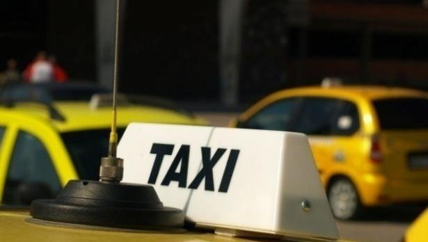 Две години затвор за задигнато от Орландовци такси