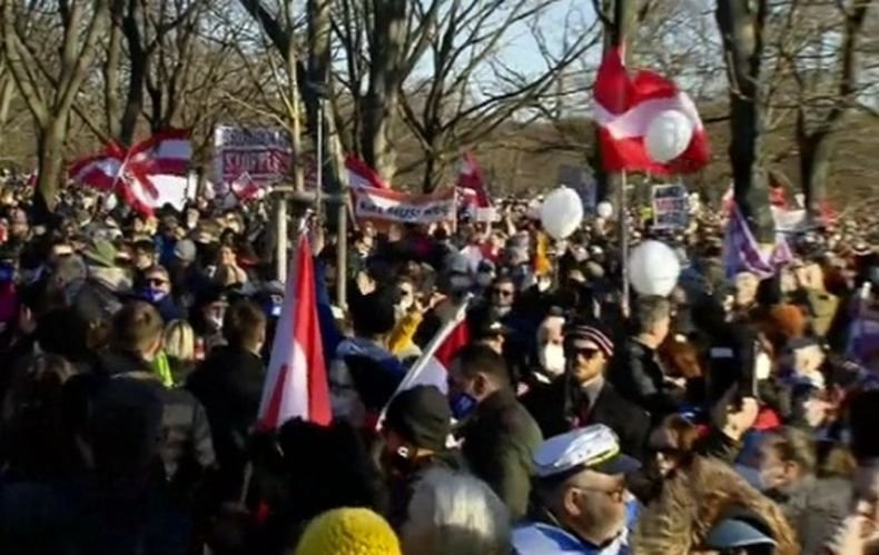 Протести срещу COVID мерките във Виена, Стокхолм и Дрезден