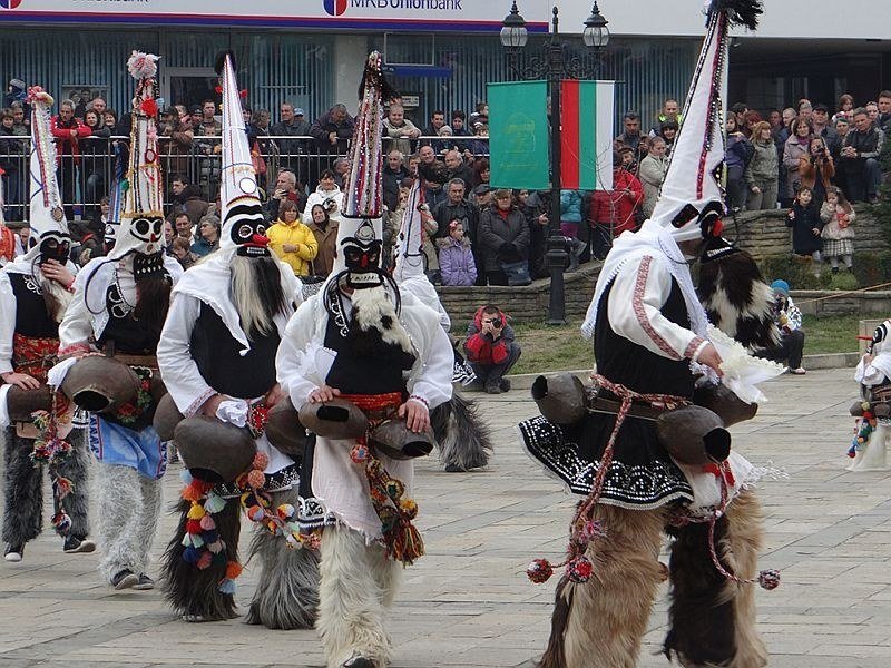 Кукерите в Карлово ще гонят три дни злите сили