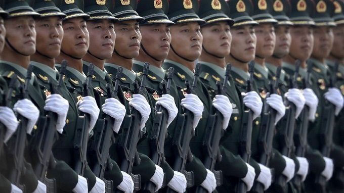 Китай увеличава разходите за отбрана, за да догони Запада