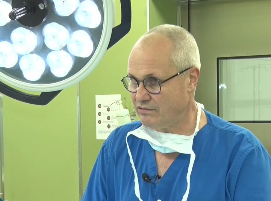 УНИКАЛНА ОПЕРАЦИЯ: Отстраниха с робот тумор от панкреаса