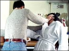 Съдът праща на съд софиянец, заплашил да убие шумна съседка