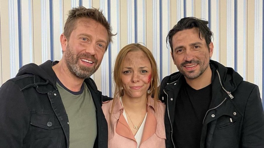 УНИЖЕНИЕ: Плащат по 2 лева на час на статисти в хитови сериали