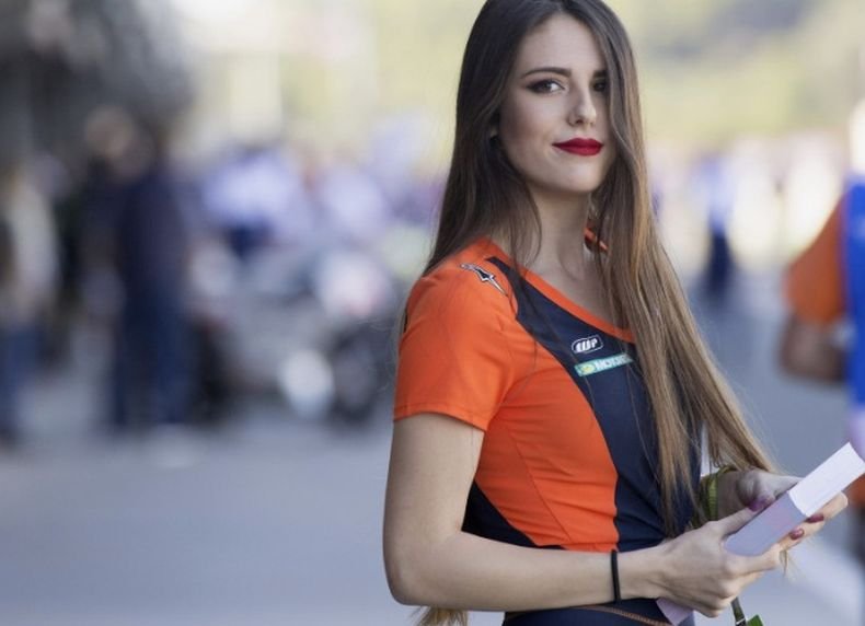 Всяко момиче го прави, а след това съжалява