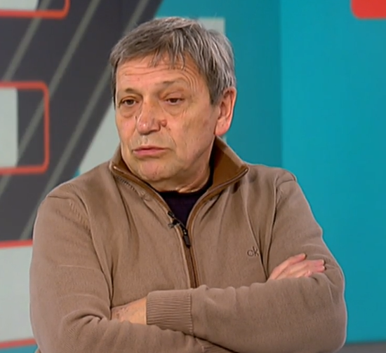 Икономистът Красен Станчев с прогноза: Възможно е нито една от двете кандидатури за нов шеф на БНБ да не получи подкрепа в парламента Икономистът Красен Станчев с прогноза: Възможно е нито една от двете кандидатури за нов шеф на БНБ да не получи подкрепа в парламента