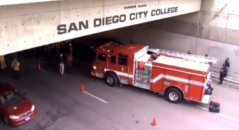 71-годишен помете с кола пешеходци в Сан Диего, трима загинаха