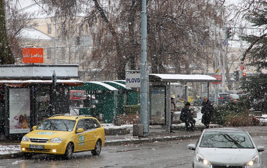 БЕДСТВИЕ: Силният вятър остави без вода над 80% от жителите на Пловдив