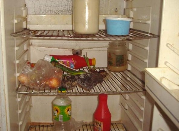 Първи случай на болестта на мръсния хладилник за 2021 г.