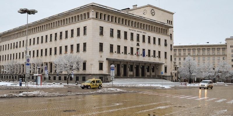 Чуждите инвестиции се стопиха със 70%